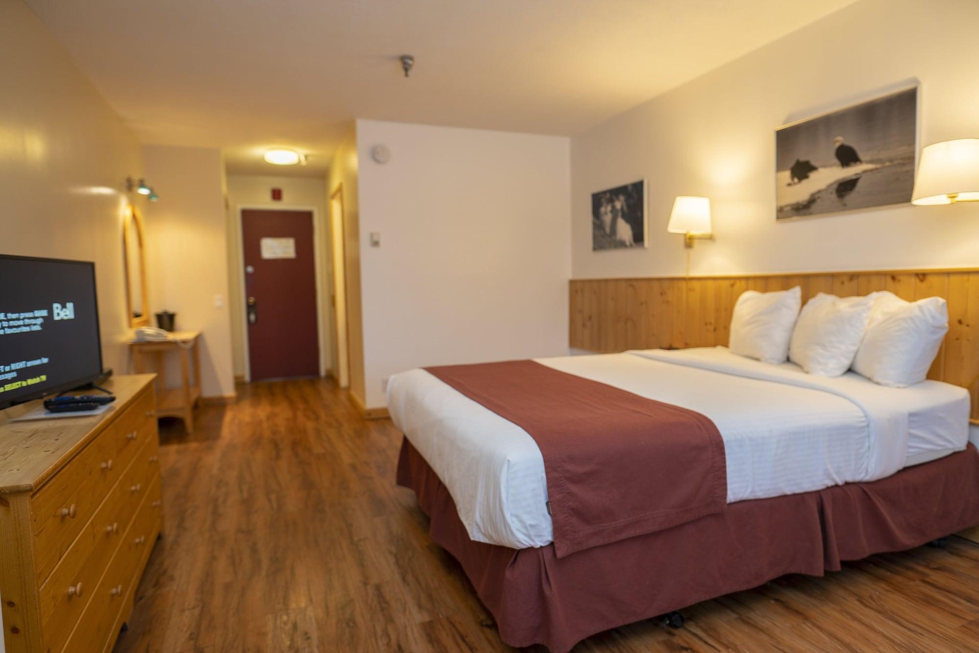 Canadas Best Value Inn- Riverview Hotel Whitehorse Ngoại thất bức ảnh