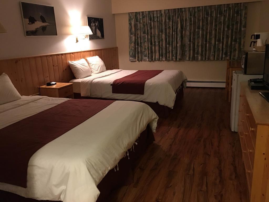 Canadas Best Value Inn- Riverview Hotel Whitehorse Ngoại thất bức ảnh