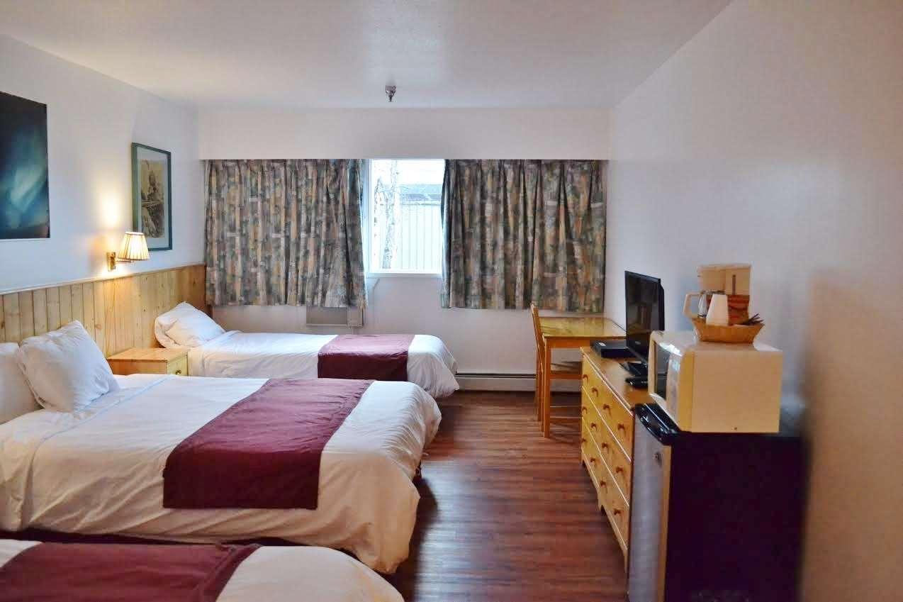 Canadas Best Value Inn- Riverview Hotel Whitehorse Ngoại thất bức ảnh