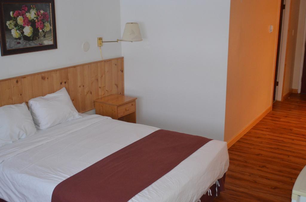 Canadas Best Value Inn- Riverview Hotel Whitehorse Ngoại thất bức ảnh