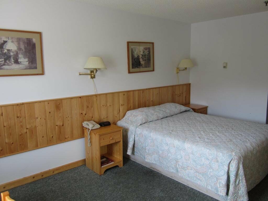 Canadas Best Value Inn- Riverview Hotel Whitehorse Ngoại thất bức ảnh